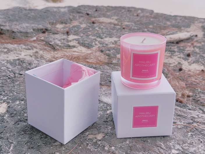 Iridescent Pink Candle in Abaco scent