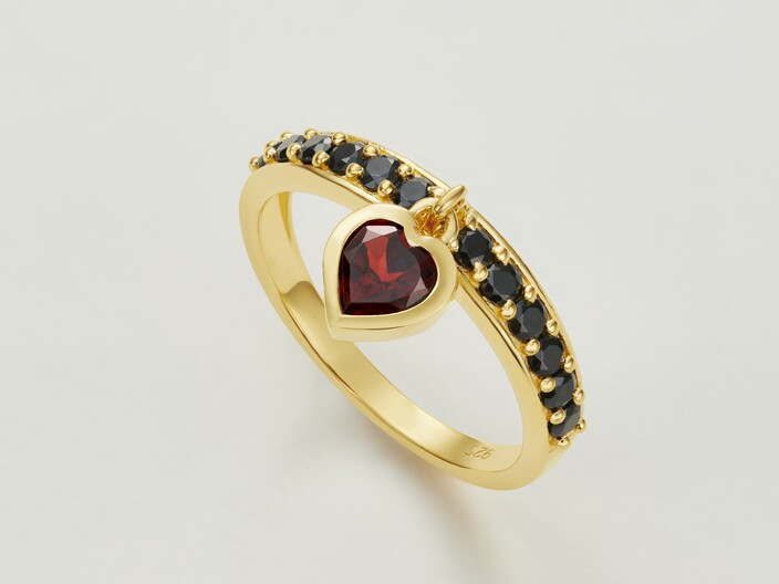 Queen Of Hearts Charm Ring